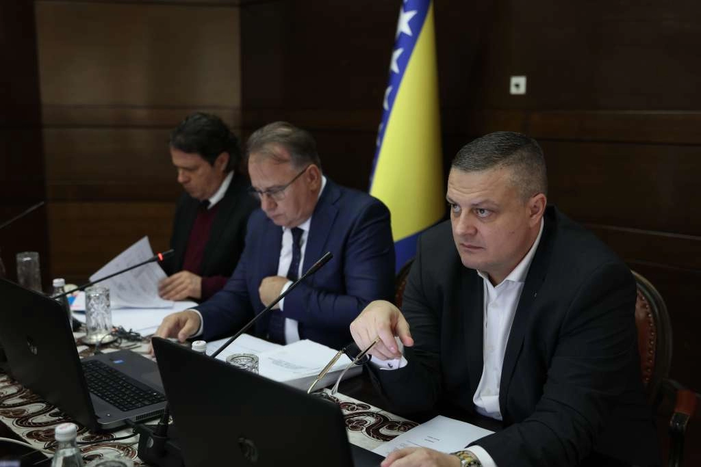 Vlada FBiH utvrdila konačnu listu za srpanj: Finansijska pomoć za 10.540 privatnih poslodavaca